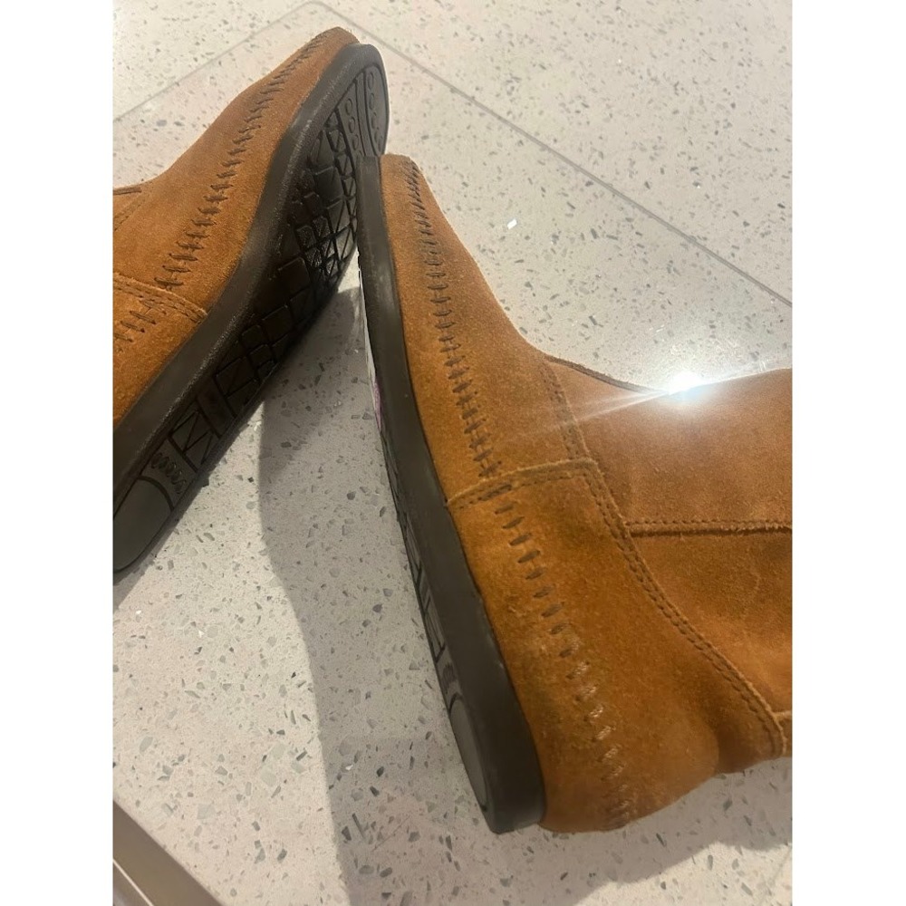 Women's Minnetonka Brown Suede Fringe Moccasin Boots Mid Calf Casual Size 8 - Picture 6 of 9